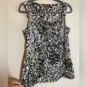 Adrienne Vittadini size Large woman’s sleeveless top